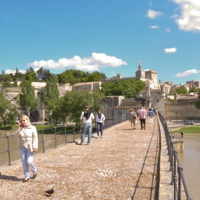 Авиньон-Sur le pond d'Avignon